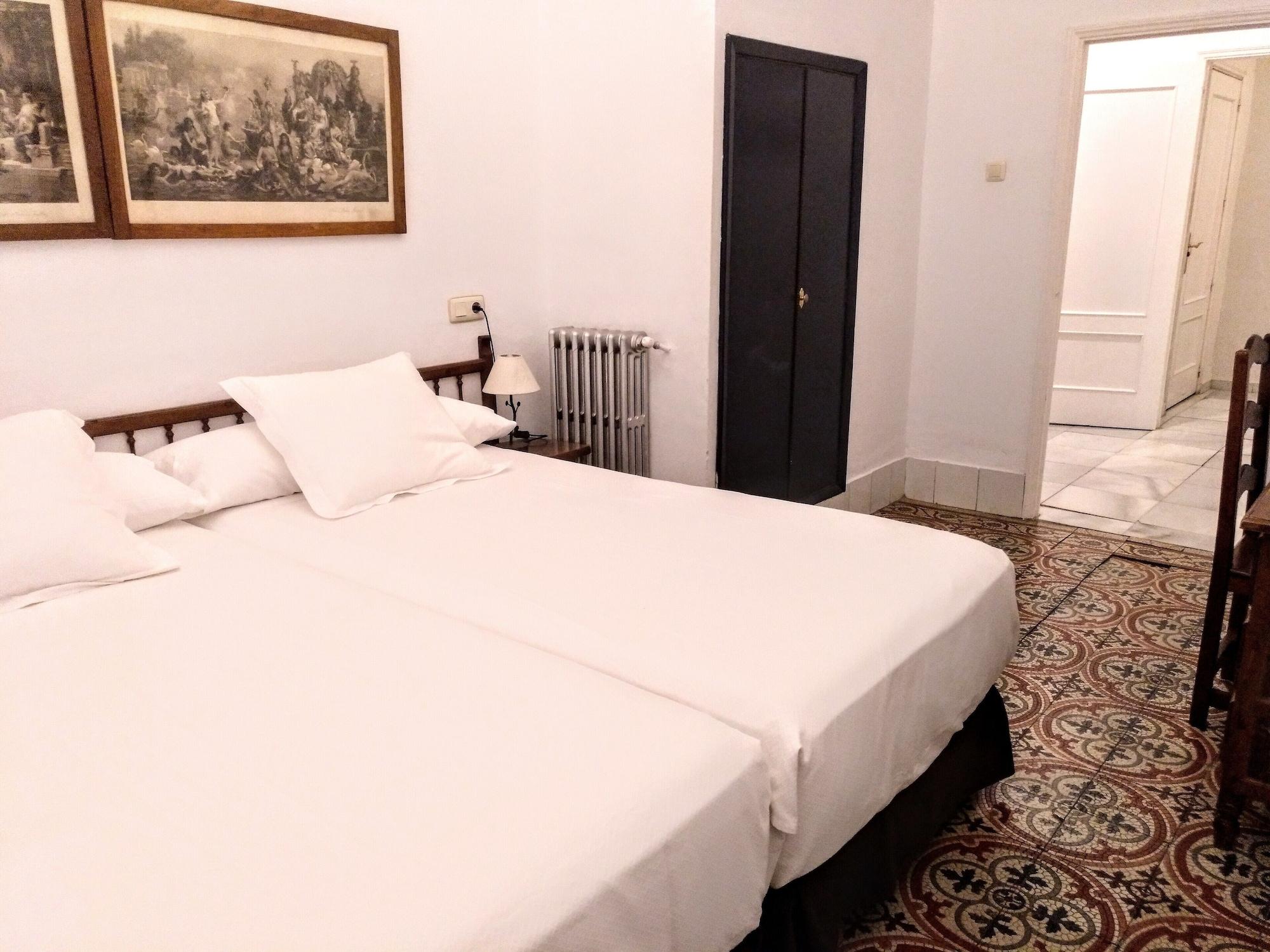 Simon Hotel