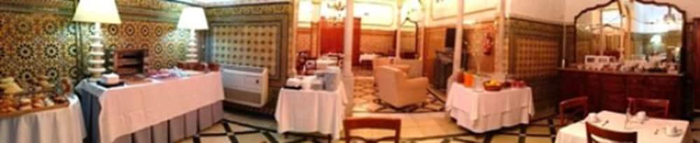 Hotel Simon *